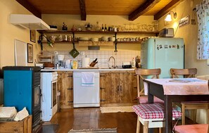 Kühlschrank, Ofen, Herdplatte, Geschirrspüler