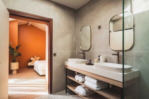 Hårtørrer, håndklæder