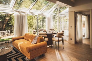 TV - Appt moderne près de la plage | Jardin privé (Saint-Jean-de-Luz)