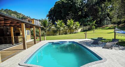 ChĂĄcara Wermelinger: A beautiful country house in the center of Duas Barras with a leisure area.