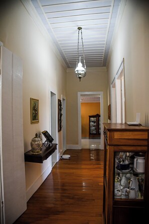 Interior - Chácara Wermelinger: A beautiful country house in the center of Duas Barras with a leisure area. (Duas Barras)