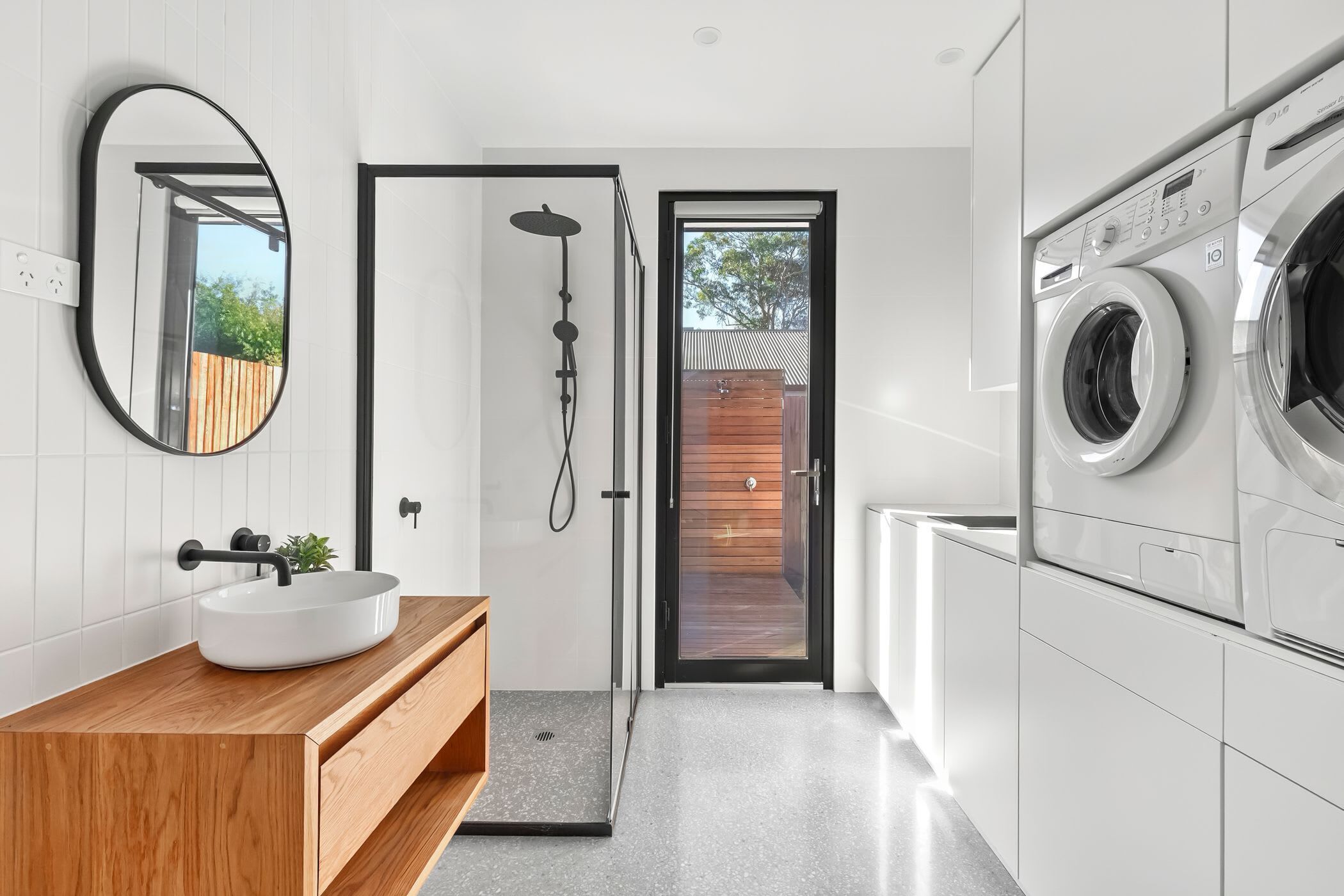 Shower, hair dryer, towels, shampoo