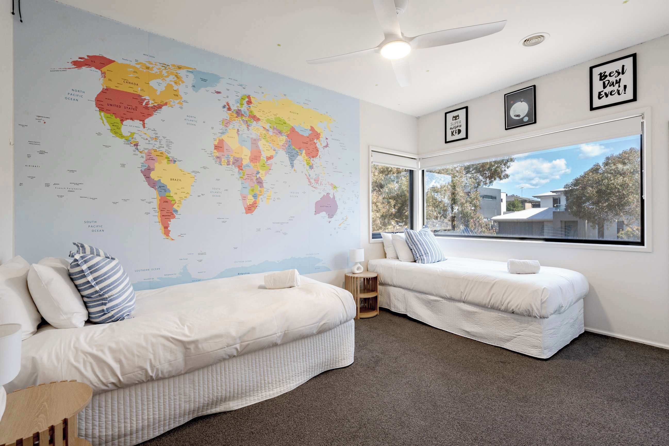 4 bedrooms, desk, iron/ironing board, travel cot