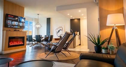 103 | Bright Condo | Pool and Stunning View