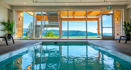 103 | Bright Condo | Pool and Stunning View