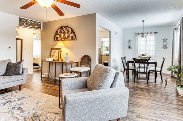 TV - Pet Friendly near Park: 6 mi to Speedway (Indianapolis)