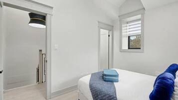 2 Schlafzimmer, Schreibtisch, Bügeleisen/Bügelbrett, WLAN