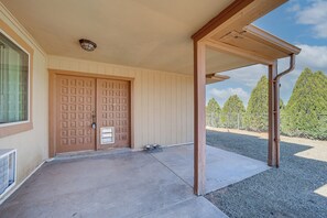 Property grounds - 'The Chillville in Cornville' - Saltwater Pool! (Cornville)