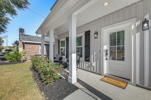 Terrace/patio - Hot Tub + Fire Pit: Home Near Dtwn Little River! (Little River)