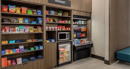 Holiday Inn Hotel And Suites Commerce City Denver Airport By Ihg