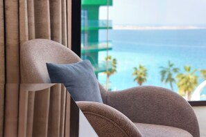 Free WiFi, bed sheets - voco Dubai Nice The Heart of Europe by IHG (Dubai)