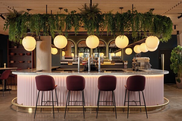 2 bares o lounges, bar en la azotea 