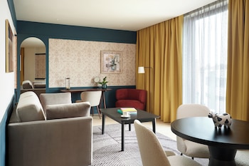 Hotel Indigo Gloucester The Forum By IHG