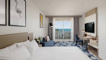 Suite, 1 King Bed, Balcony, Ocean View | Premium bedding, pillowtop beds, minibar, in-room safe