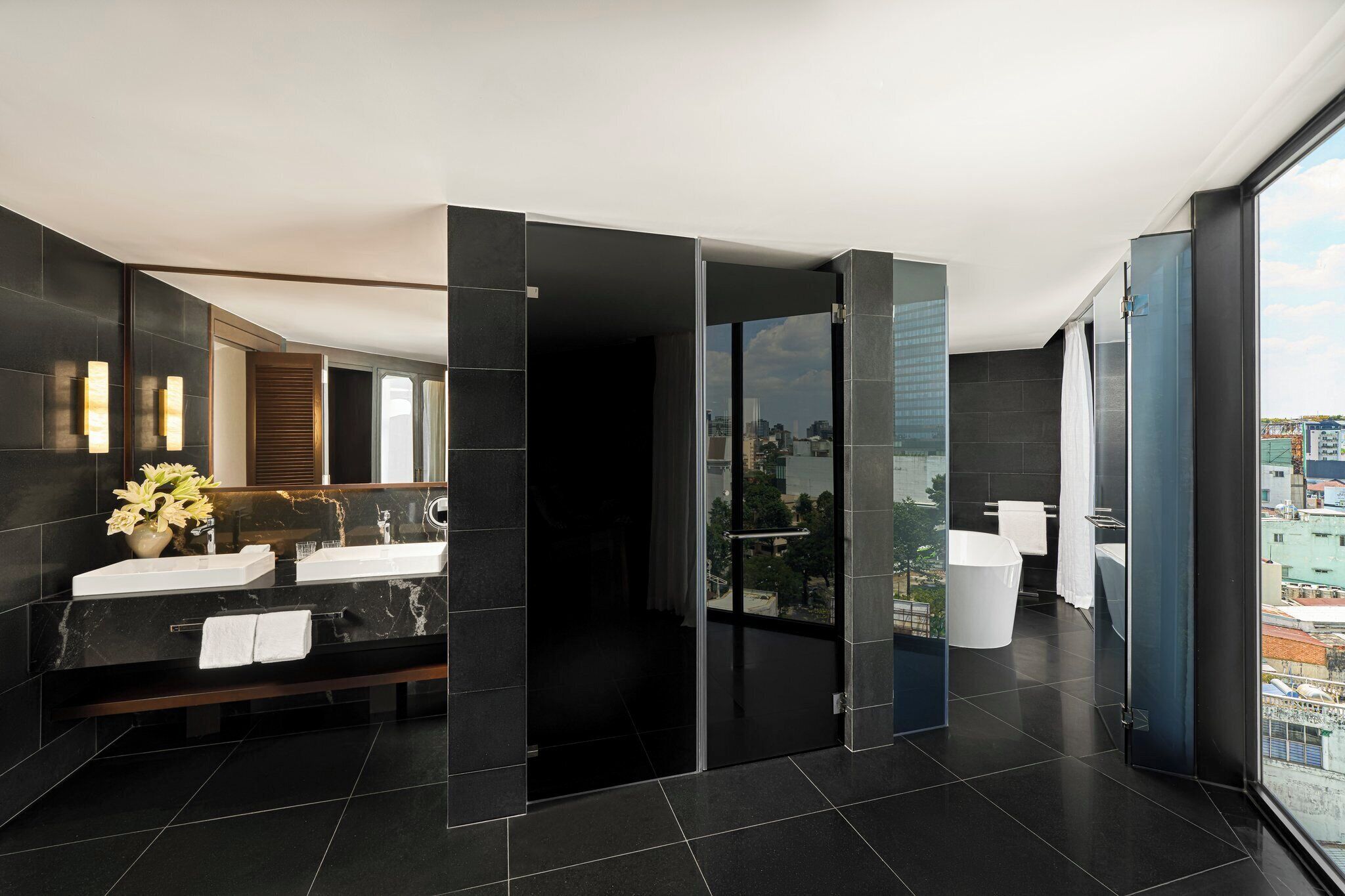 Suite, 1 King Bed | Bathroom | Free toiletries, hair dryer, bathrobes, slippers