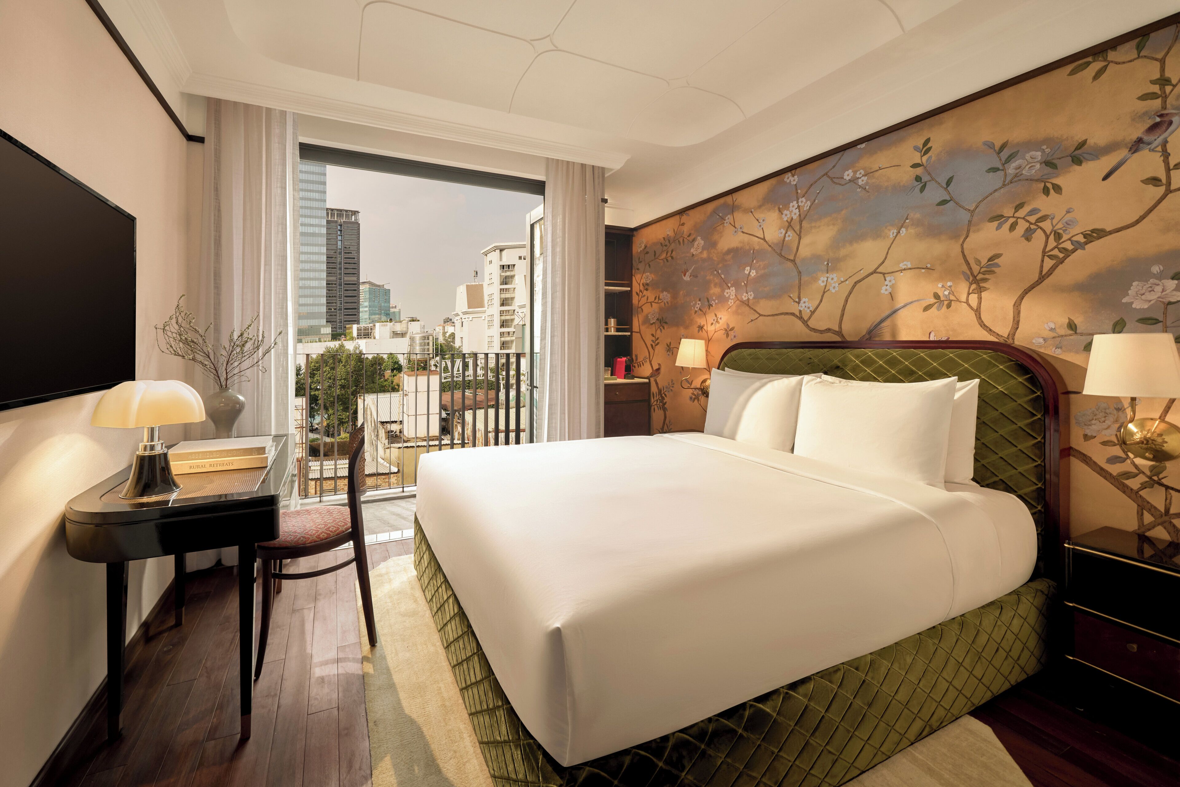 Luxe beddengoed, pillowtop-bedden, een minibar, een kluis op de kamer