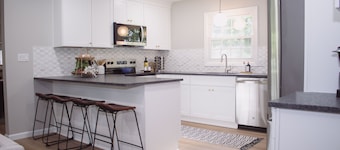 Hidden Gem Farm Homestead Sleeps 12 &Fresh Produce