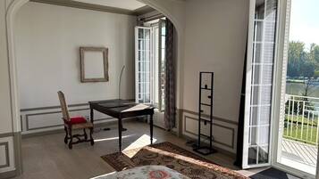 Desk, iron/ironing board, travel crib, WiFi