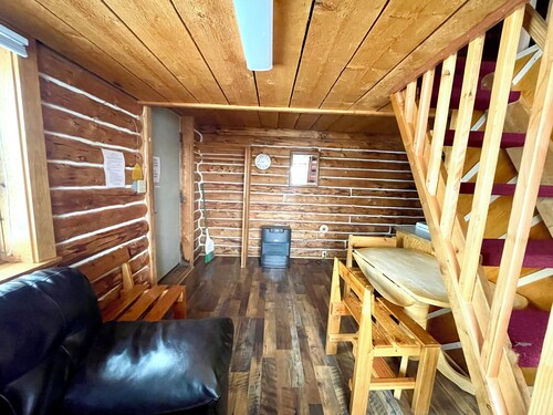 Peaceful Cabin with WiFi & Reindeer Enclosure in Delta Junction - Cabin 6