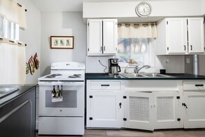 House (3 Bedrooms) | Floor plan - Pittsburgh 3BR House TV AC Parking (Pittsburgh)
