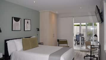 In-room safe, desk, laptop workspace, blackout curtains