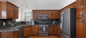 Whole House w/ Granite Finishes, Walk-In Showers & Fenced Yard