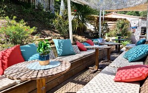 Outdoor dining - Apartment (CARQUEIRANNE)