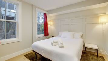 1 bedroom, desk, iron/ironing board, internet