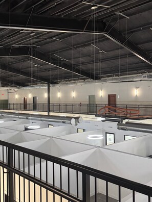 Interior - The New Wave Lawson Unit 209 (Midlothian)