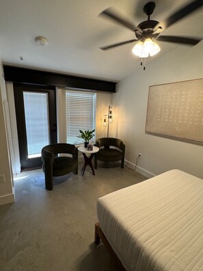 Iron/ironing board, free WiFi, bed sheets, wheelchair access - The New Wave Lawson Unit 209 (Midlothian)