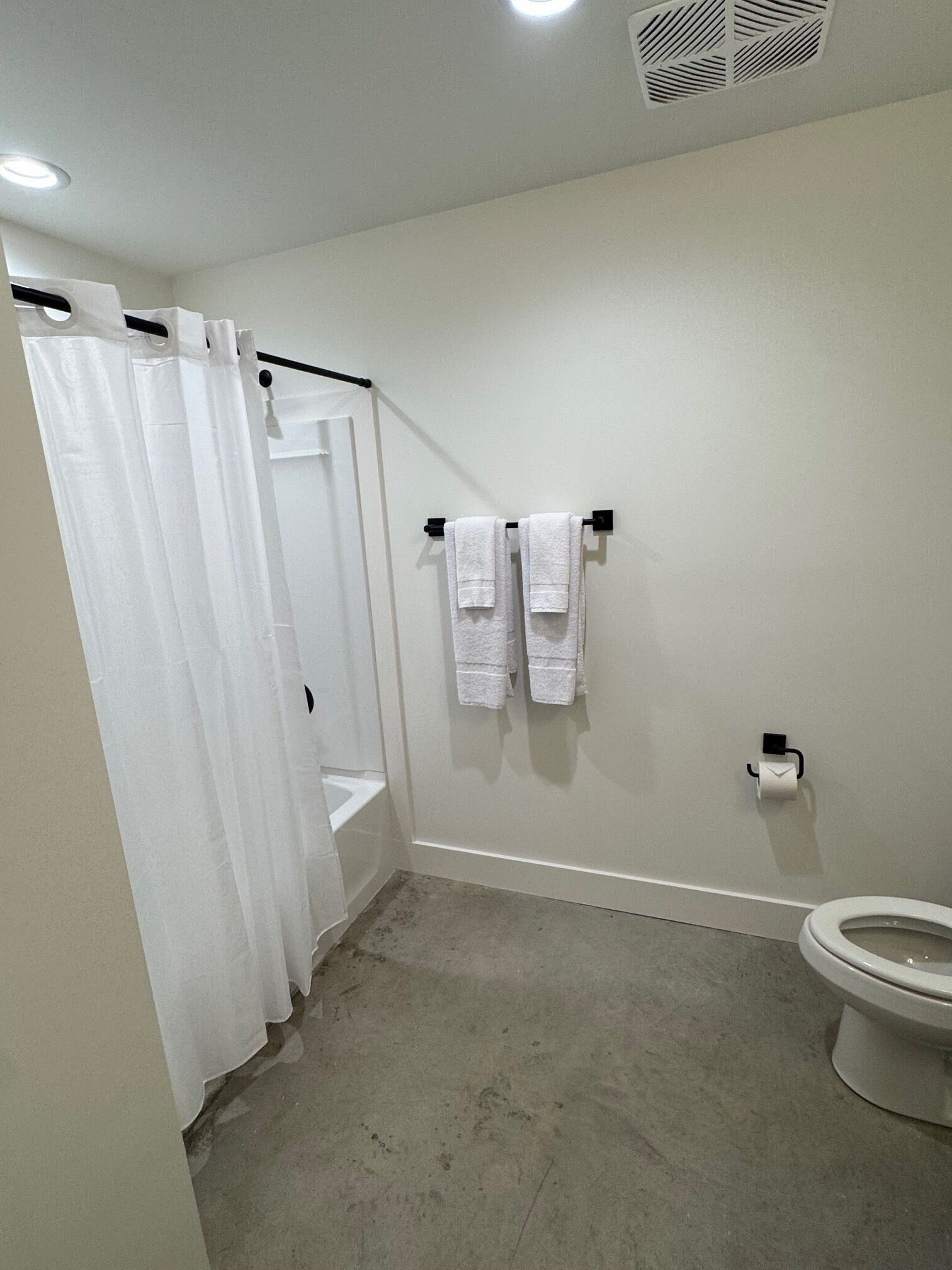 Hårtork och handdukar