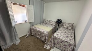 Iron/ironing board, free WiFi, bed sheets