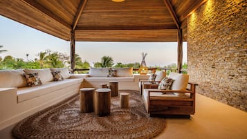 Luxury Suite, Lanai, Garden View | Pemandangan dari bilik