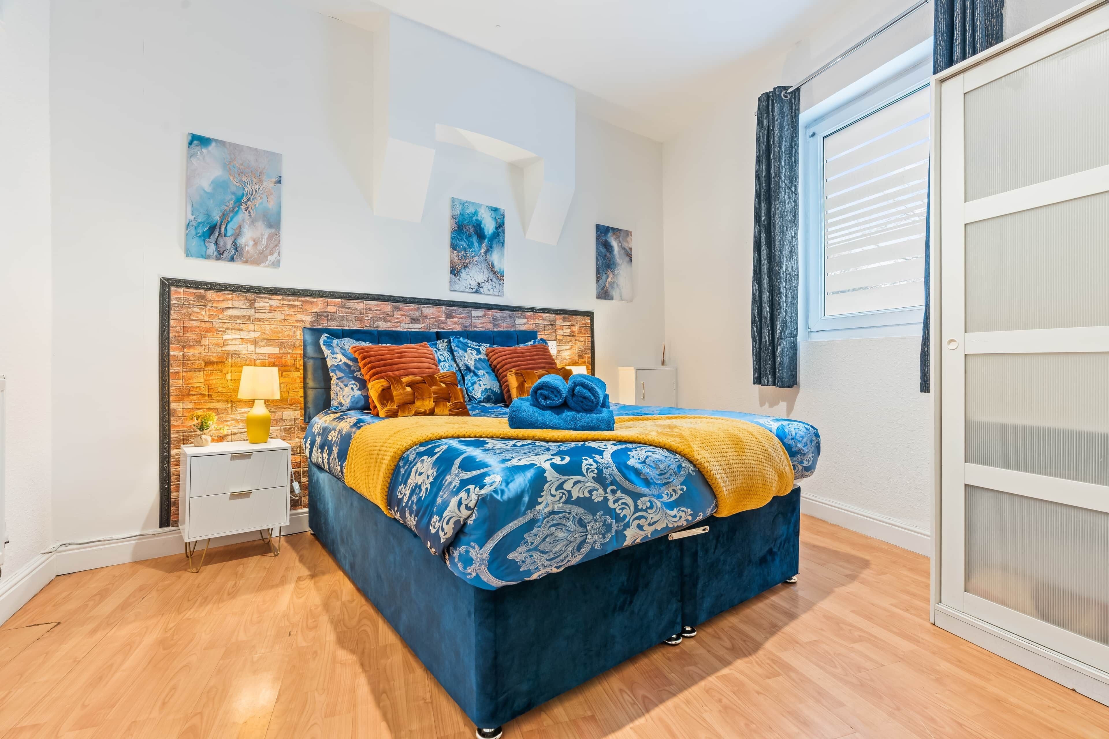 2 bedrooms, desk, iron/ironing board, free WiFi