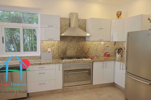 Private kitchen - Beautiful Villa in Acapulco, enjoy the beaches of Acapulco Diamante (Acapulco de Juárez)