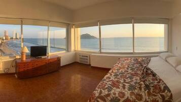 In-room safe, iron/ironing board, free WiFi