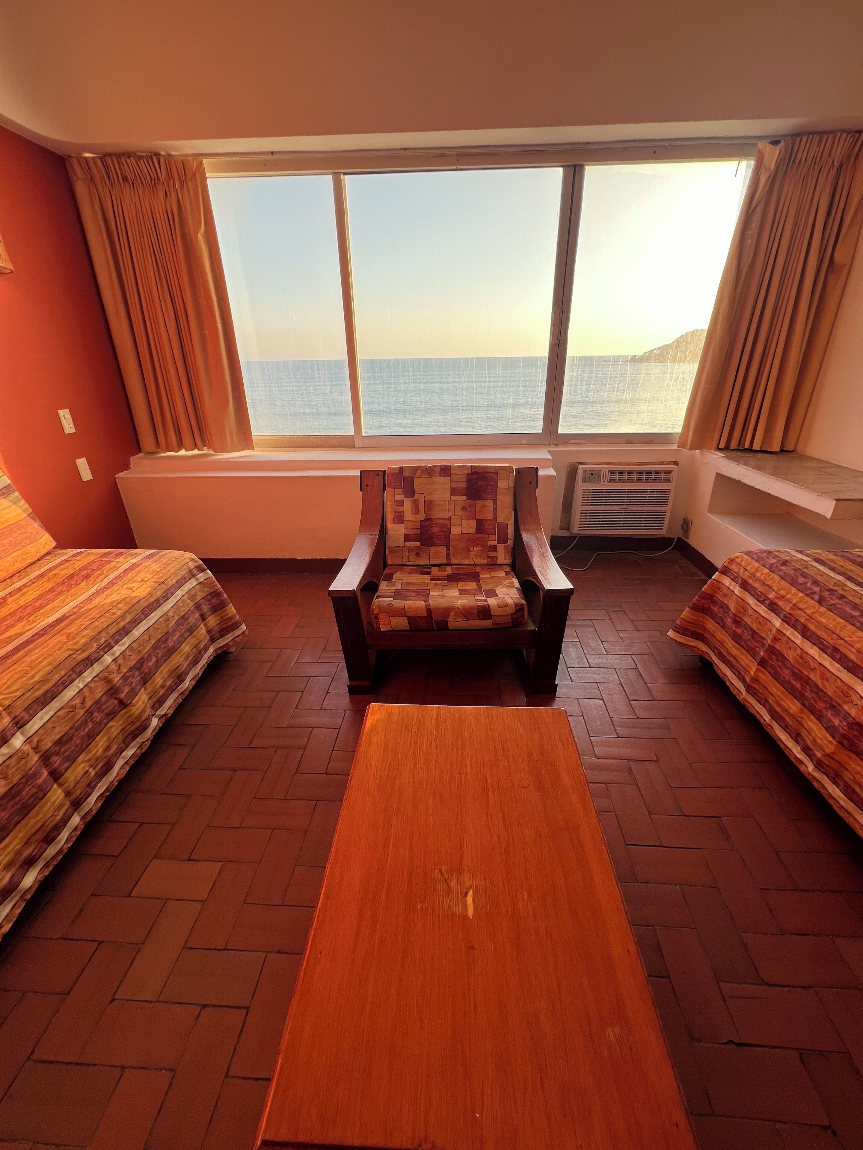 Family Room, Sea View | Living area