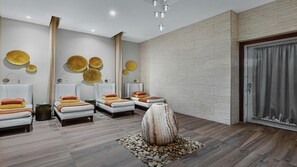 Spa - Ocean-Side Studio at Marriott’s Aruba Surf Club – Beachfront Relaxation & Resort (Noord)