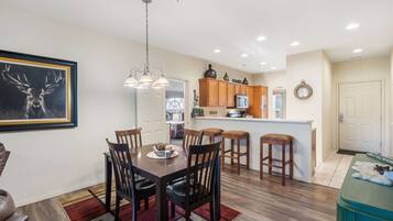 Condo, Multiple Beds, Patio, Golf View (Fairway To Heaven) | Dining