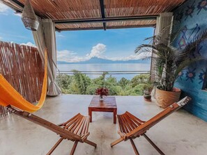 Terrace/patio - 4bd/2ba Loft with AMAZING views and 2 hot tubs (Panajachel)