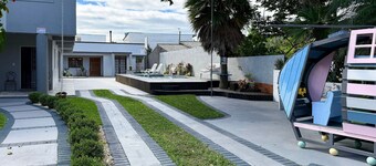 Ampla Casa com Piscina Ponta do Papagaio