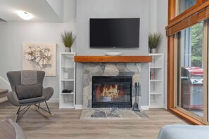 TV, fireplace, offices
