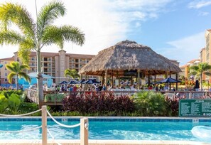 Pool - Apartment with 3 bedrooms (one lock off) at Westgate Lakes Resorts and Spa, Orlando, sleeps up to 12 people. (Orlando)