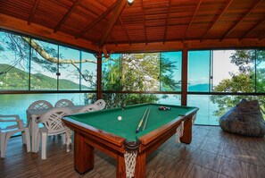 Biệt thự | Phòng trò chơi giải trí