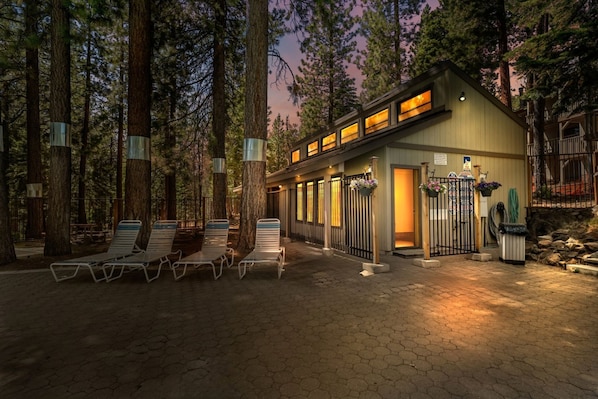 Exterior - Creekside Chalet, Stay for 6 (Kings Beach)