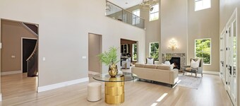 The Polished Pearl Estate Luxe Retreat - Pool - Spa