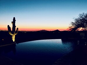 Pool - Luxe 2-Bedroom Villa with Epic Sunsets in Gated Desert Mountain (Scottsdale)