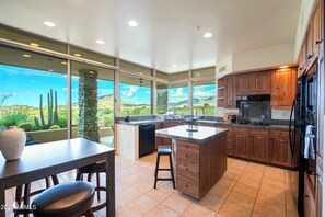 Microwave, oven, stovetop, dishwasher - Luxe 2-Bedroom Villa with Epic Sunsets in Gated Desert Mountain (Scottsdale)