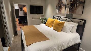 2 室のベッドルーム、アイロン / アイロン台、WiFi (無料)、ベッドシーツ