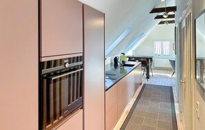 Kühlschrank, Herdplatte, Geschirrspüler